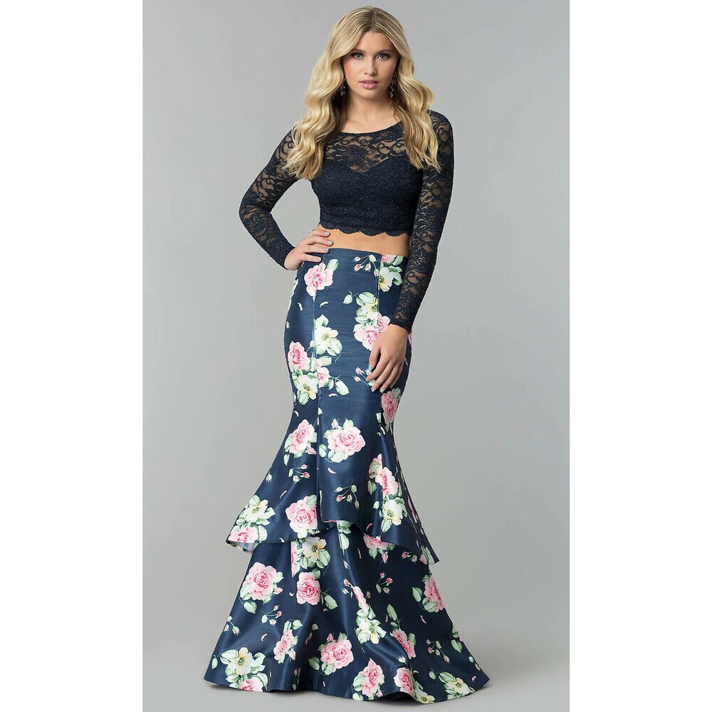 Sequin Hearts Two Piece All Over Lace Party Cocktail Dress Navy Size 11 $200